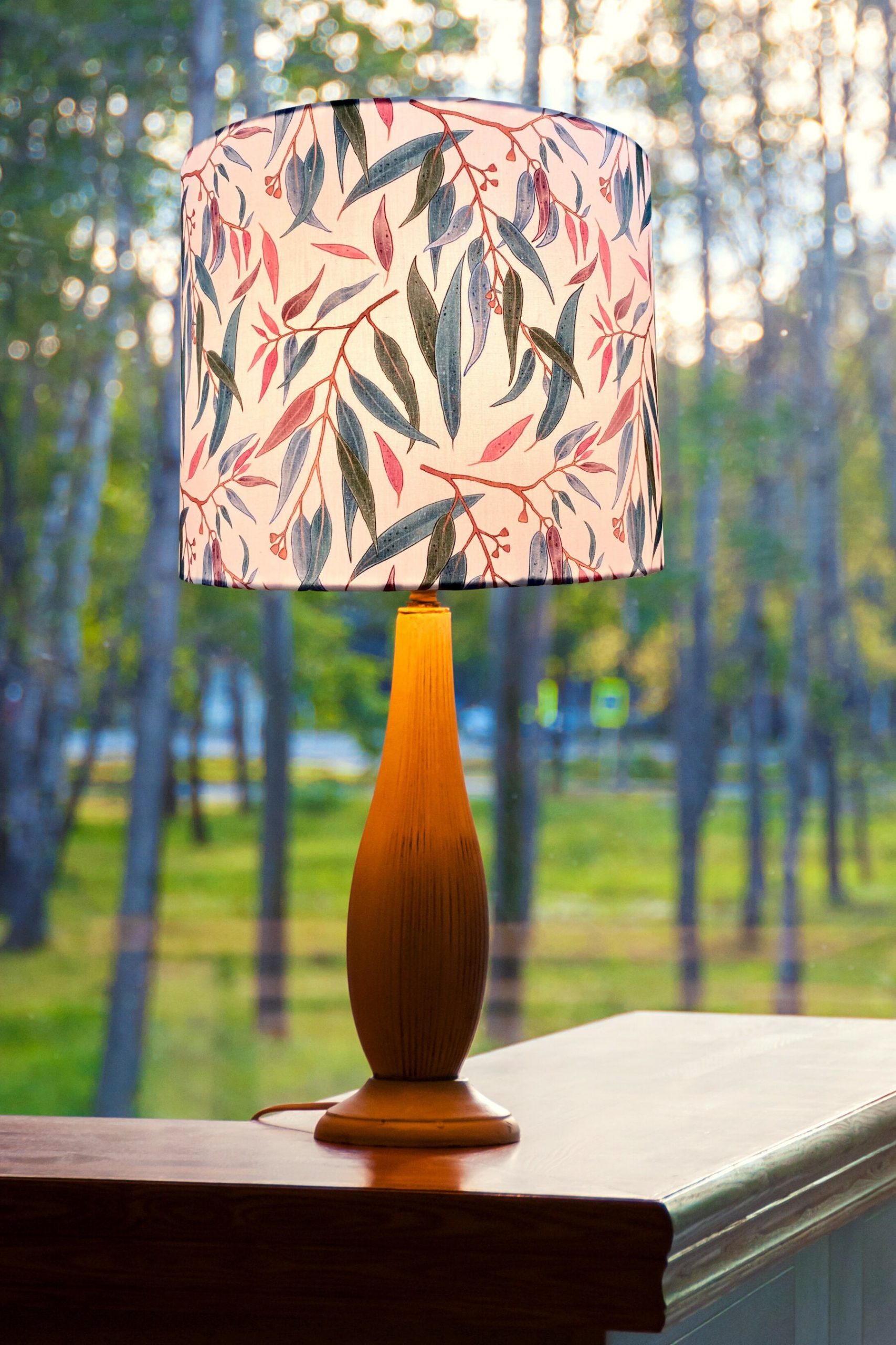 eucalyptus lamp